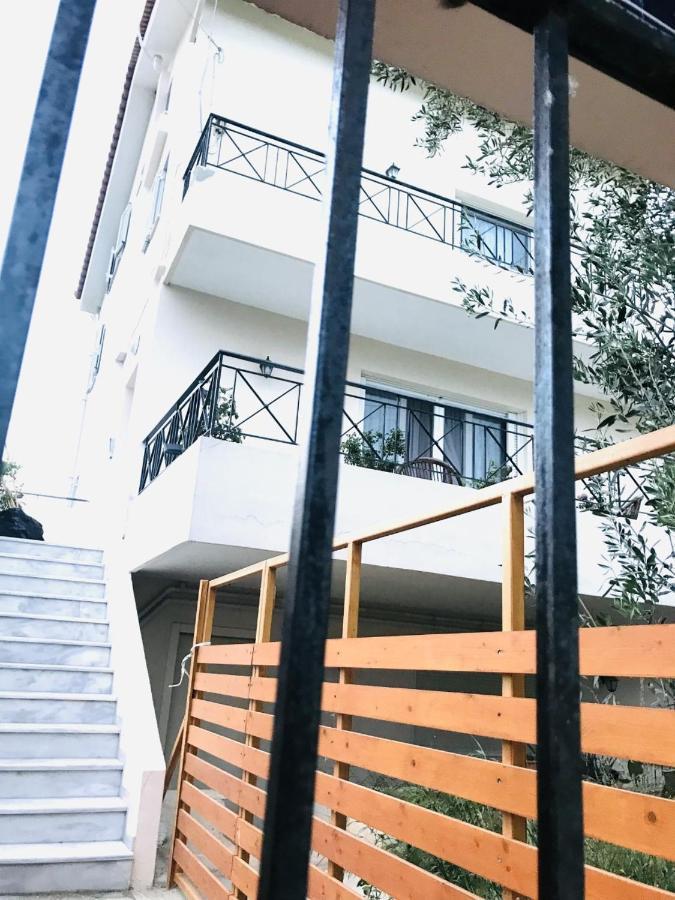 Beautiful Maisonette With A View To The Mountains And The Sea Agia Marina  Екстер'єр фото